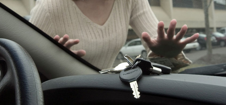 vehicle lockout service Tankville